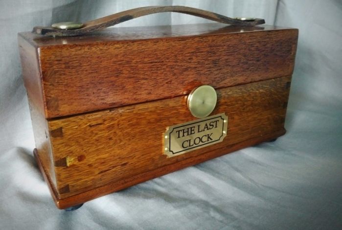 1930's dovetailed wooden case
